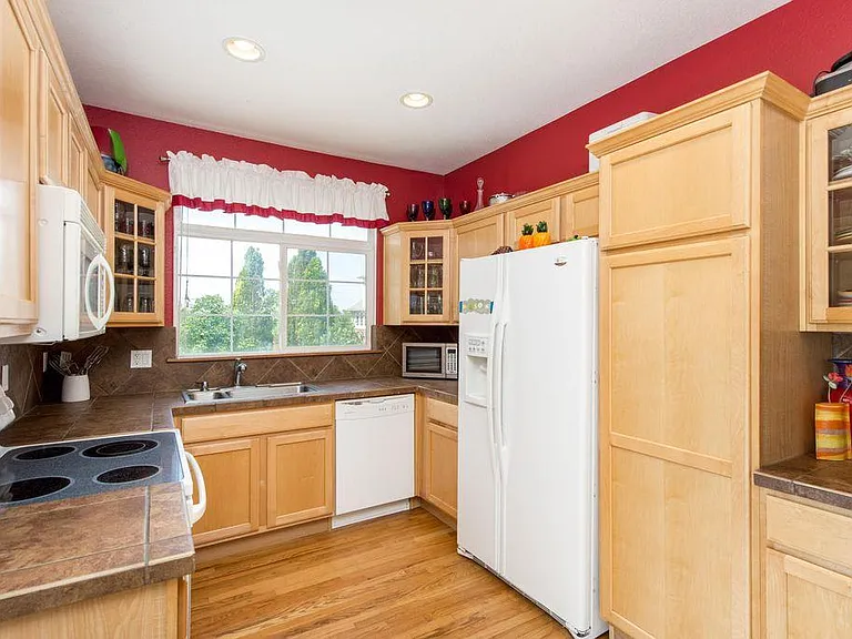 1428 S Dayton Cir — Photo 12