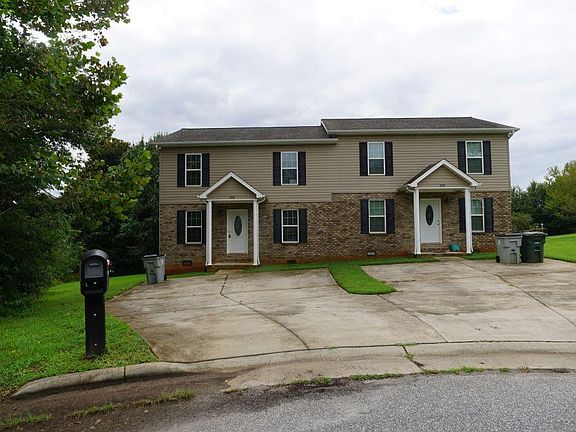 2nd image of 202 Shenandoah Ct NE #204