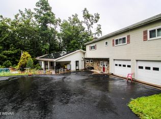 17 The Lovely Ln, Mill Hall, PA 17751