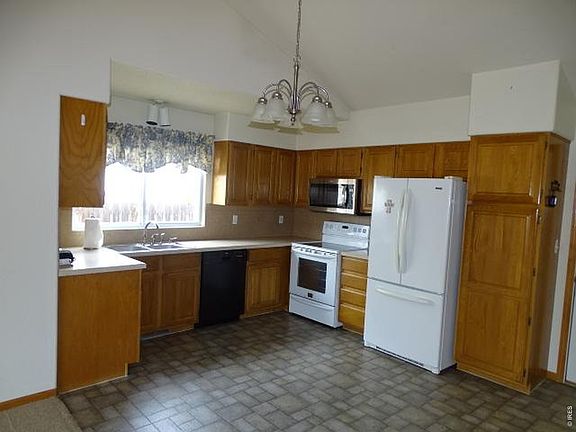 4th image of 211 N 49th Ave Pl