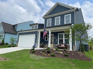 818 Levi Farms Ln, Holly Springs, GA 30115