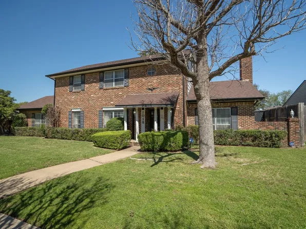 1018 Hampshire Ln, Carrollton, TX 75007