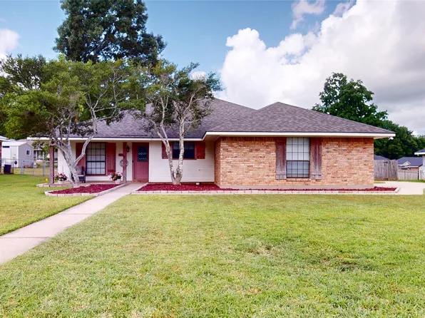 110 Augusta Ave, Benton, LA 71006