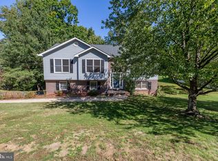 4403 Murven Park Ln, Fredericksburg, VA 22408