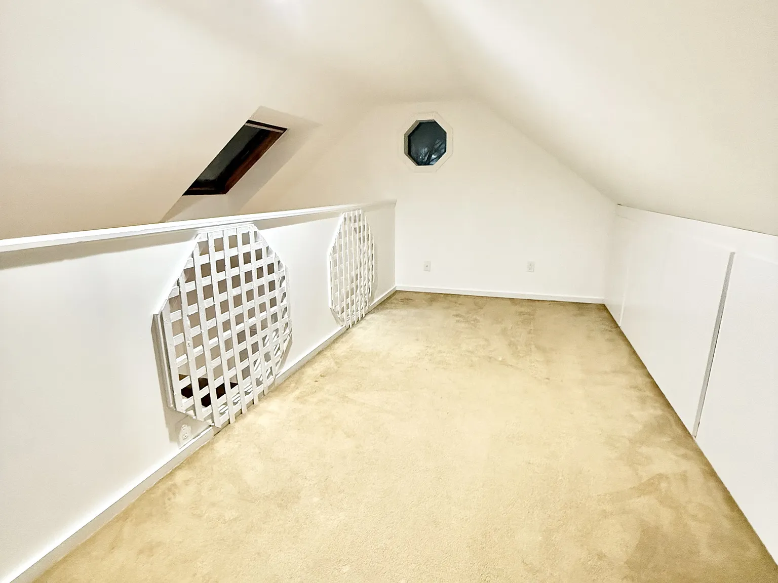 22 Paris Street - 4 — Photo 4