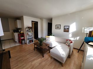1434 W Blackhawk St APT 1R, Chicago, IL 60642