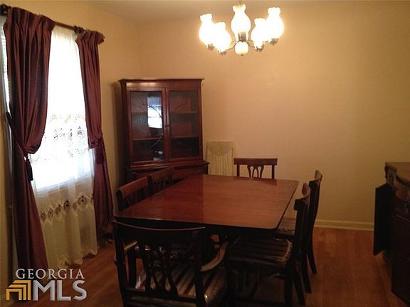 5th image of 6144 Oak Hill Dr