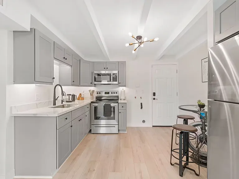 1562 E Peoria Ave #3 — Photo 8