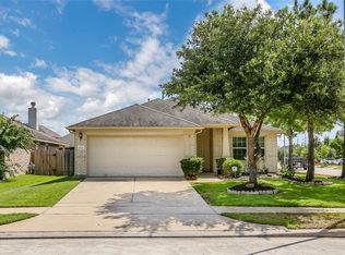 9847 Linden Hollow Dr, Humble, TX 77396