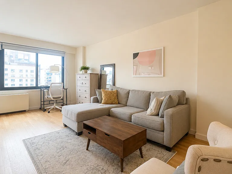 201 W 21st St #14G — Photo 1