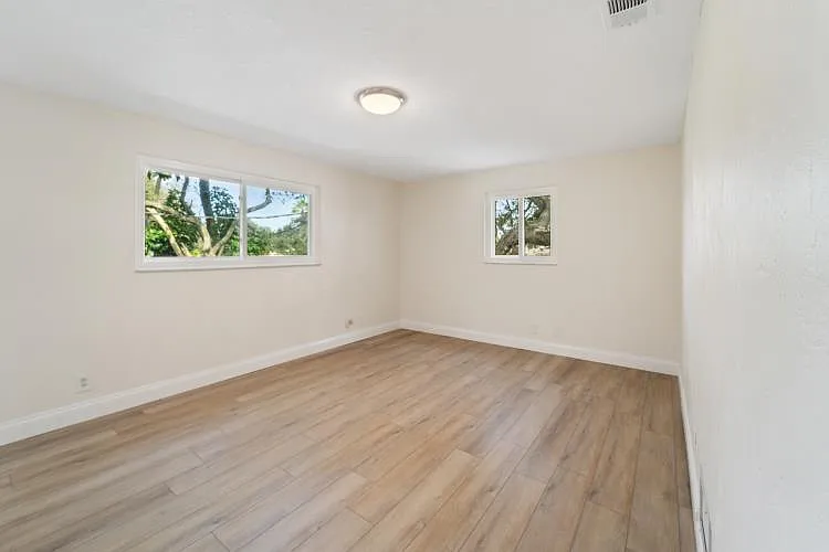 4710 S Peninsula Dr — Photo 10