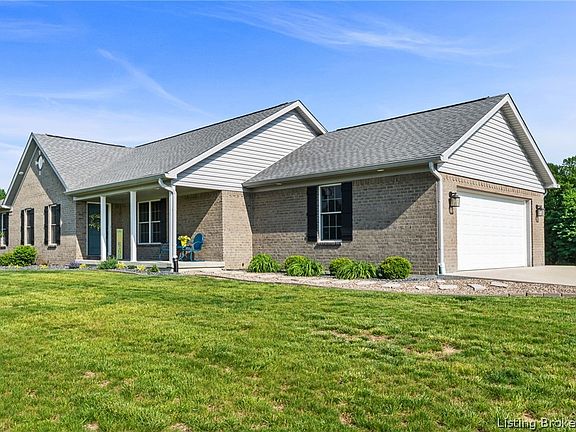 4th image of 1039 E County Road 375 S