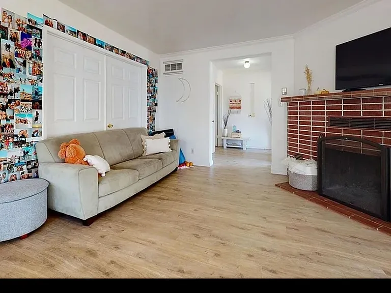 6180-82 Mary Lane Dr — Photo 9