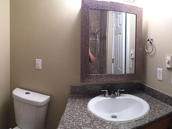 5th image of 520 Bellevue Way SE #Townhome