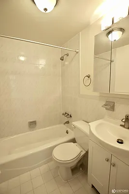 Rented by Oxford Property Group | media 19