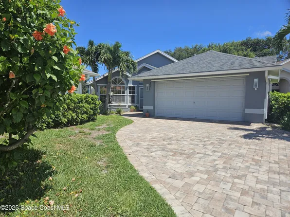 3904 Saint Armens Cir, Melbourne, FL 32934