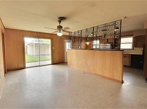 5th image of 833 Elmeer Ave