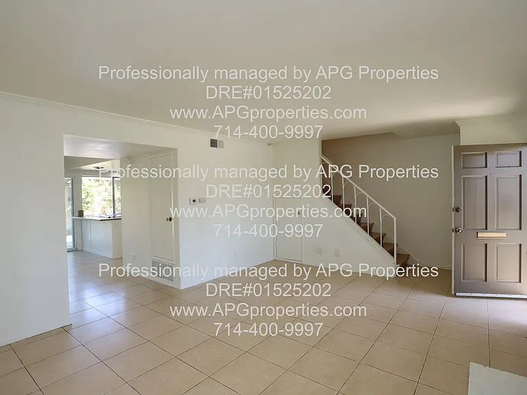 11959 Buckingham Cir — Photo 3