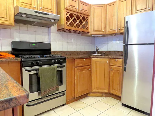 Rented by Capri Jet Realty Corp | media 14