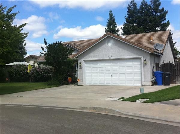 1st image of 923 Domingo Ct