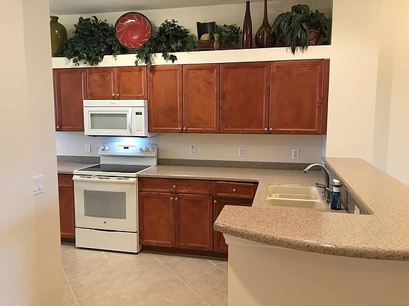 5th image of 11021 Gulf Reflections Dr APT 403