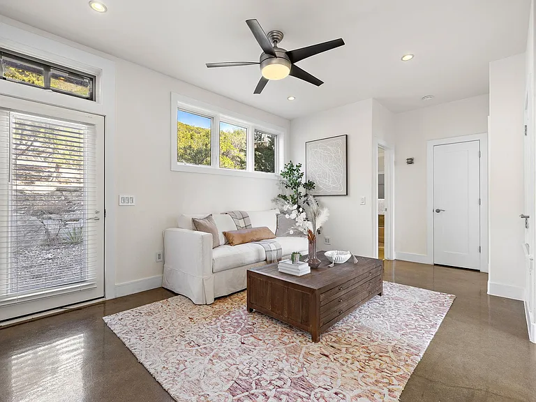 14020 Lake View Dr — Photo 26