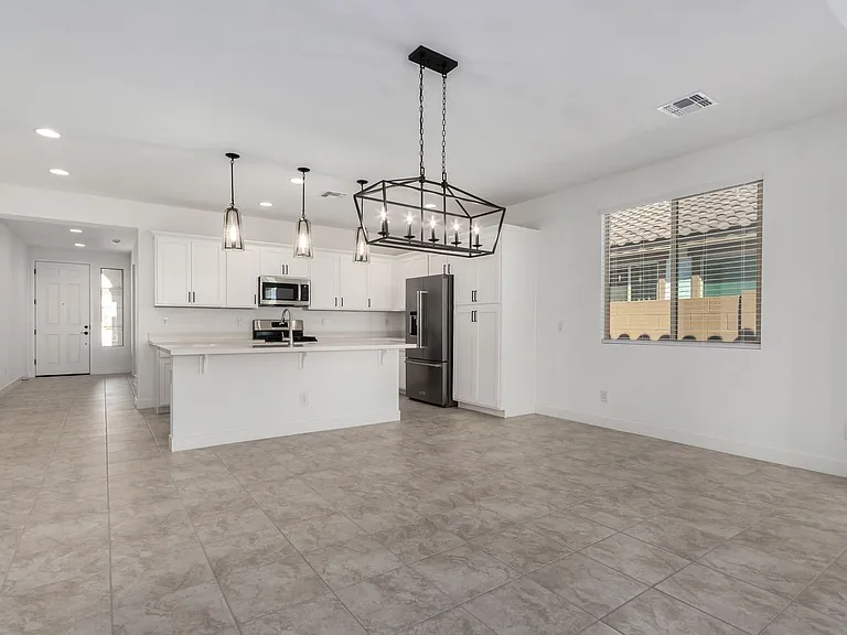 14807 W Soft Wind Dr — Photo 6