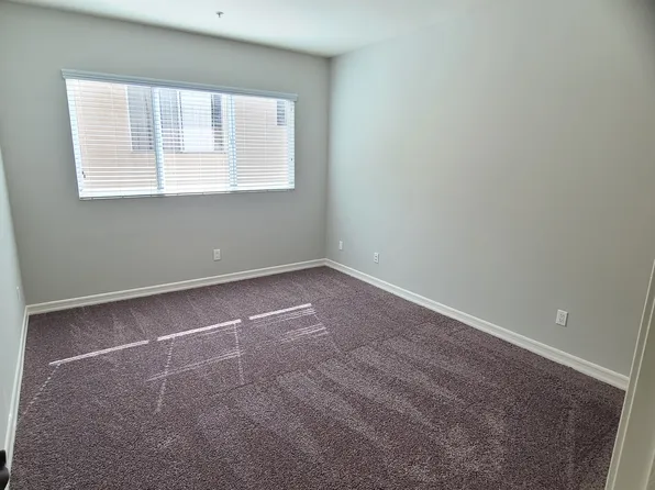 4742 Sepulveda Blvd APT 205, Sherman Oaks, CA 91403