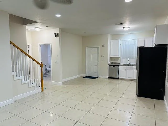 4216 Leo Ln #5G — Photo 6