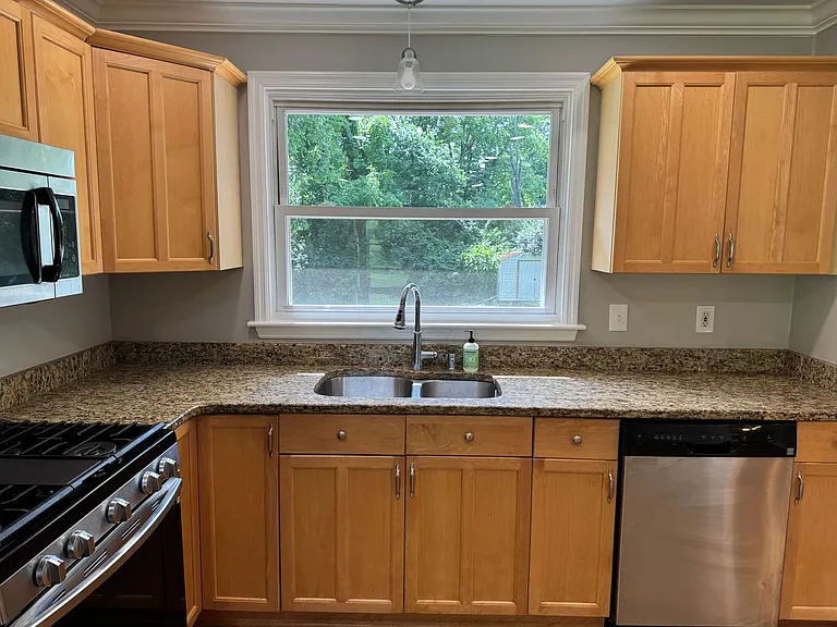 5015 Manuel Dr — Photo 13
