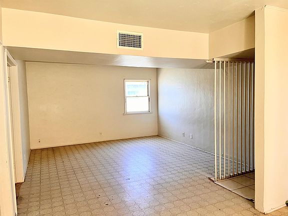 2nd image of 1018 S 9th Ave