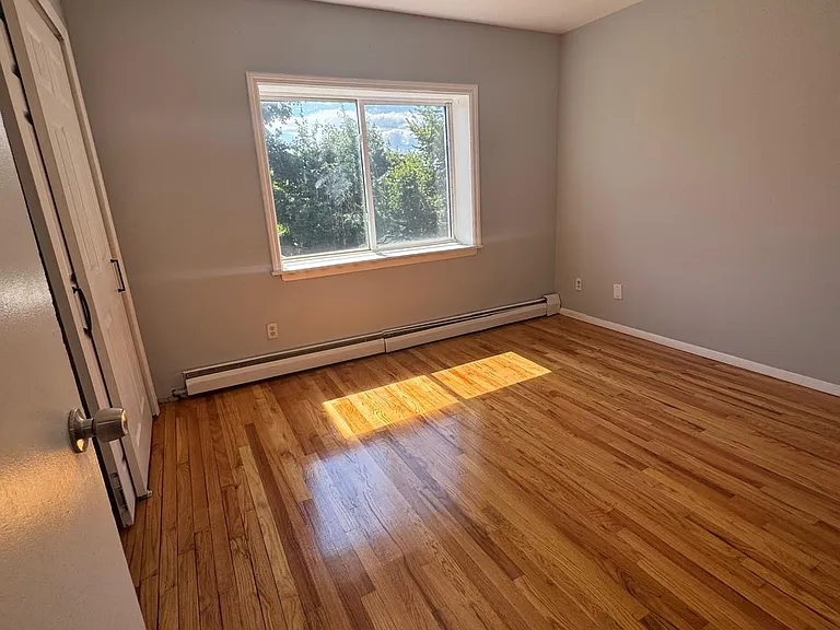 155 Birdseye St #C7 — Photo 3