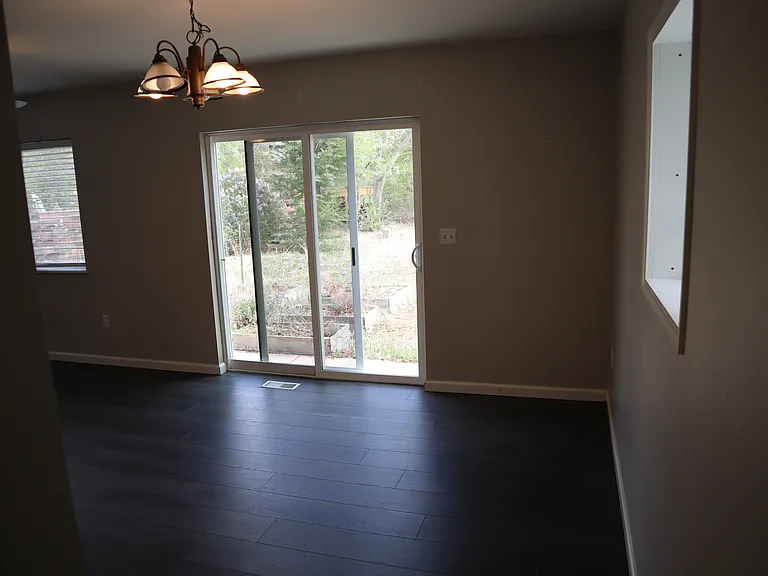 524 N Impala Dr — Photo 2
