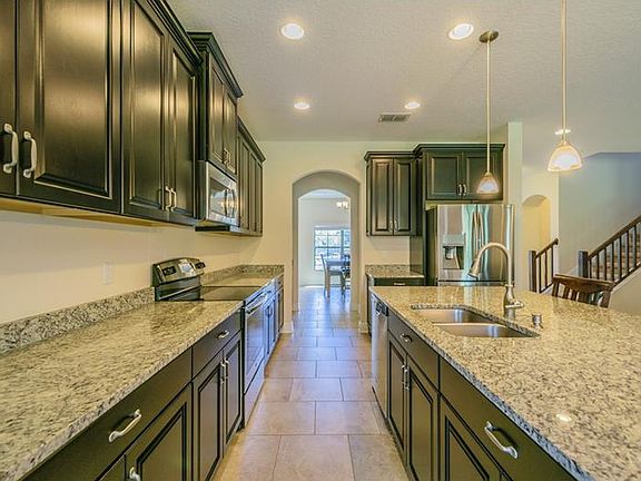 5th image of 19530 Whispering Brook Dr