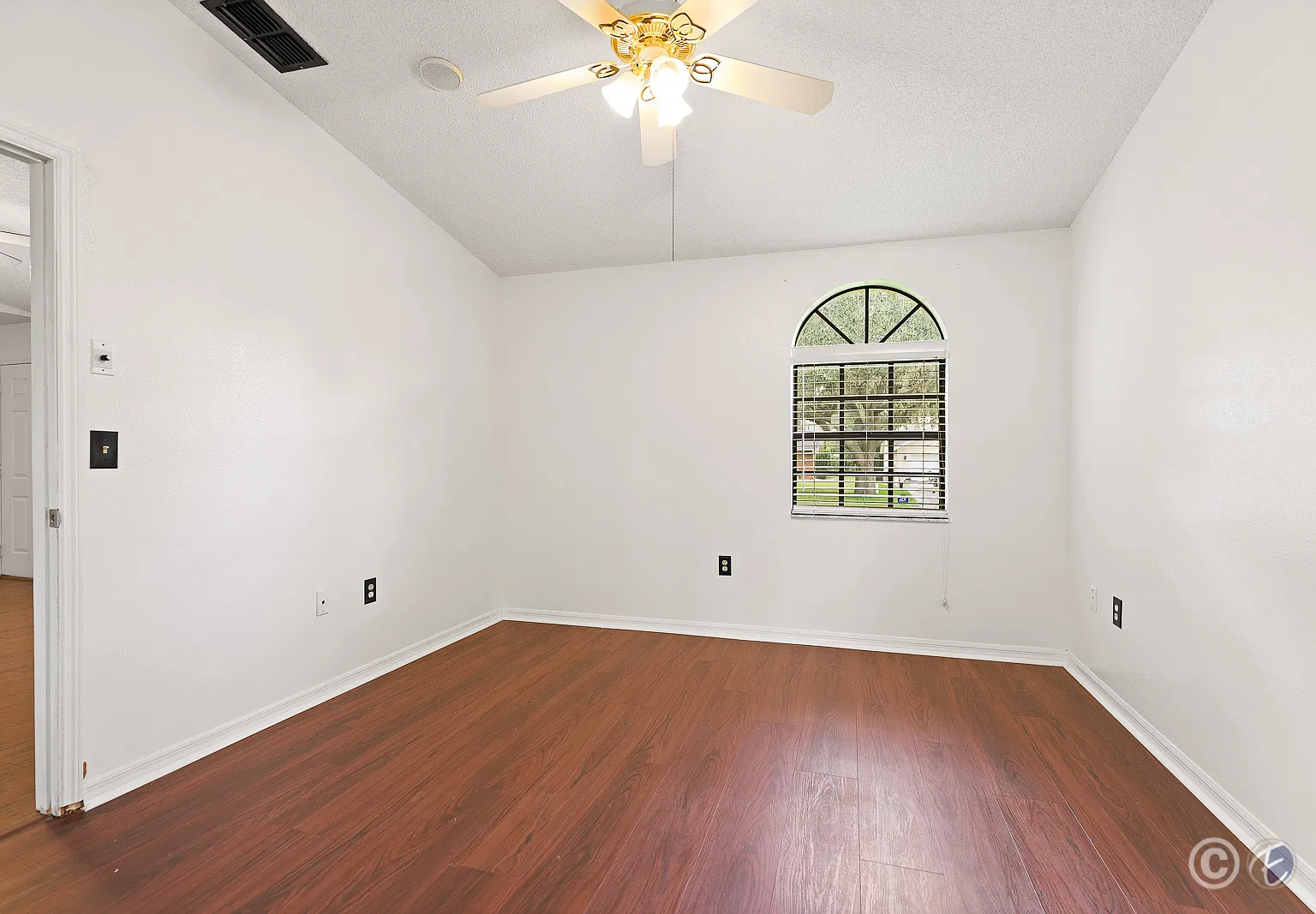 6346 Silver Oaks Dr — Photo 4