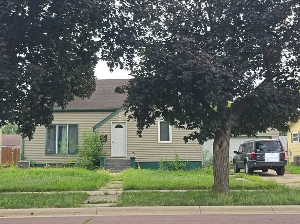 309 Water St SE, Sleepy Eye, MN 56085