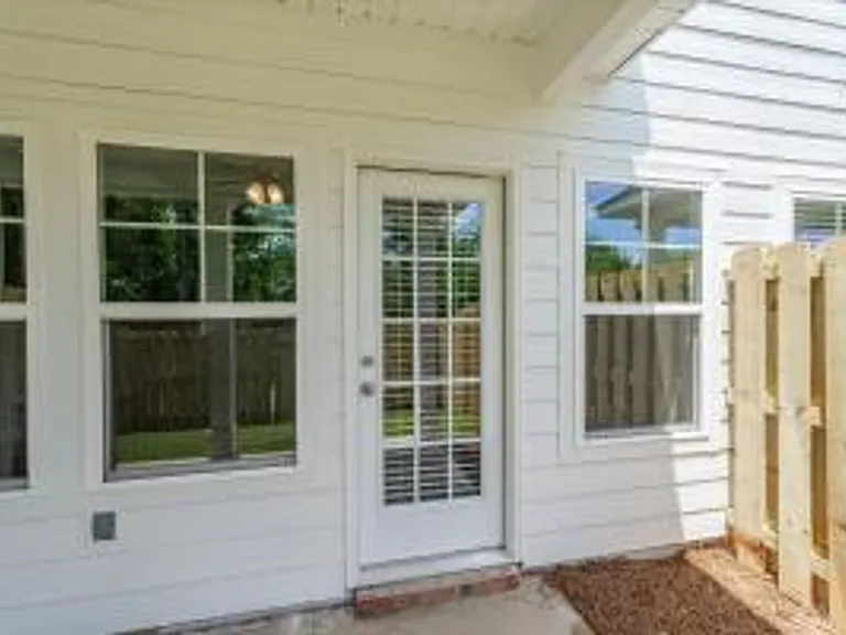 1005 Linsmore Ave — Photo 25