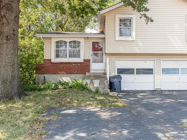 905-907 N Jan Mar St, Olathe, KS 66061