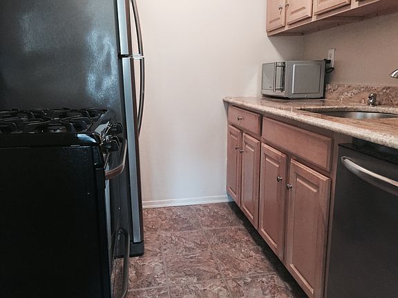 2nd image of 85 S Centre Ave APT B22