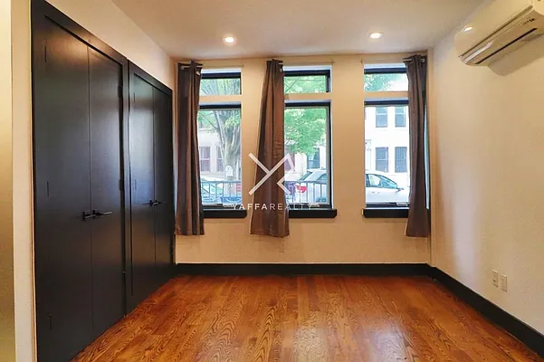 Rented by Yaffa Realty LLC | media 13