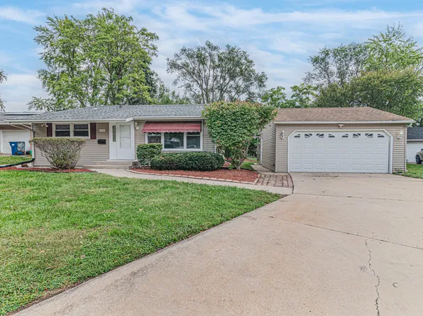 1898 Meadowview Ave, Kankakee, IL 60901