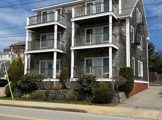 162 Thames St #2N, Bristol, RI 02809