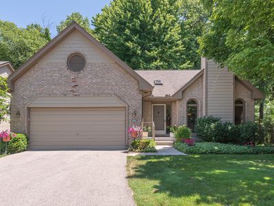 4836 N Pelican Way S, West Bloomfield, MI, 48323