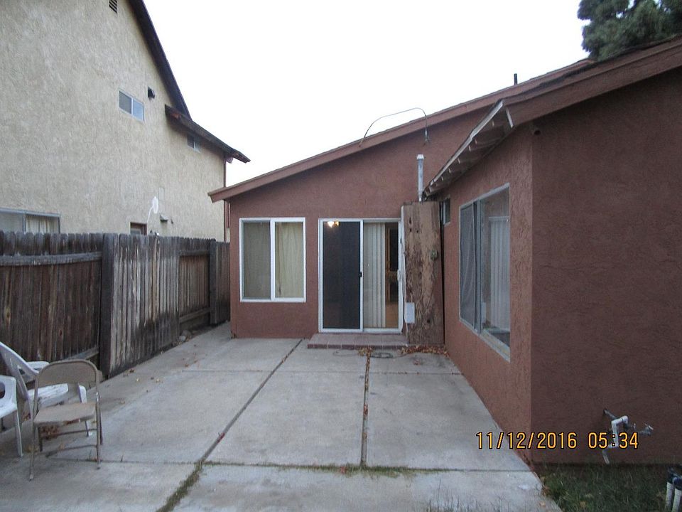 2nd image of 1380 Caliente Loop