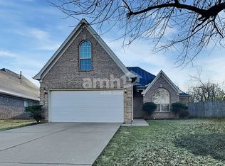 7068 Crape Myrtle Dr, Olive Branch, MS 38654
