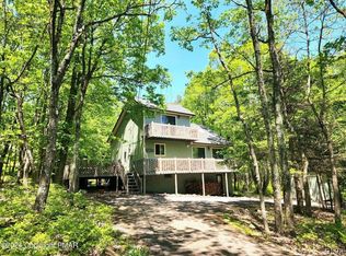 67 Arapahoe Rd, Albrightsville, PA 18210