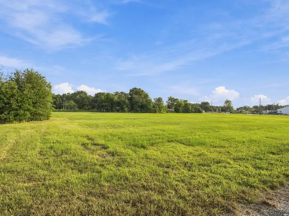 5730 Common St, Lake Charles, LA 70607