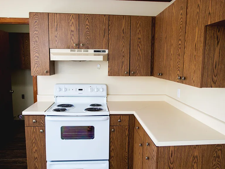 Quail Creek Apartments & Duplexes — Photo 22