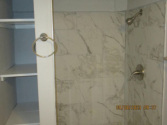 4th image of 5019 Avenue M #2