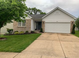 862 Top Notch Ln, Eureka, MO